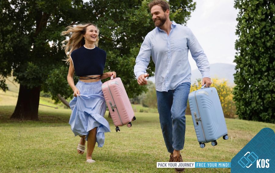 Vali Samsonite size 20 là bao nhiêu cm có khác vali Roncato tại KOS không?