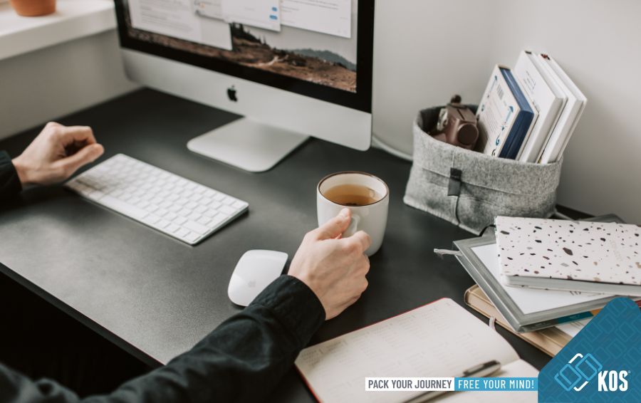 Quà tặng nhân viên nghỉ việc với bộ quà tặng văn phòng